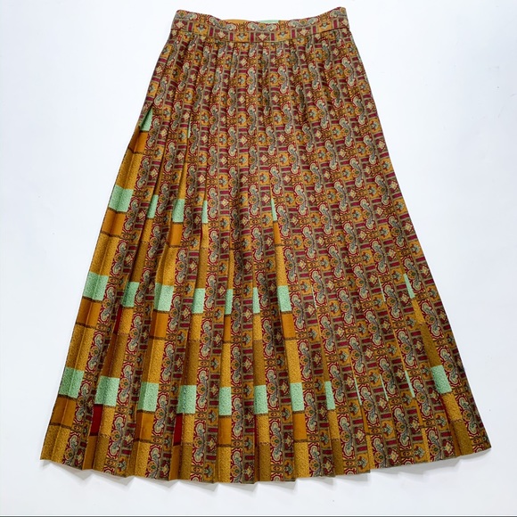 Vintage Dresses & Skirts - Vintage Double Print Pleated Mini Skirt, Size S